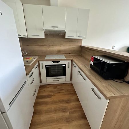 Entrez Radnica Apartamento Košice Exterior foto