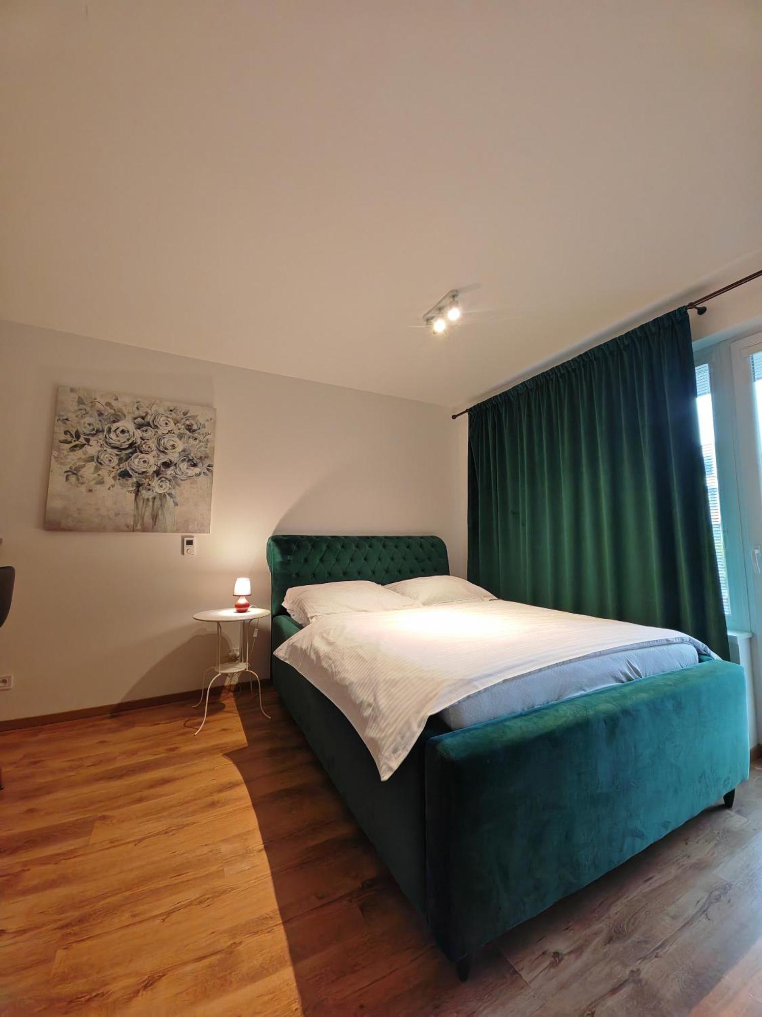 Entrez Radnica Apartamento Košice Exterior foto