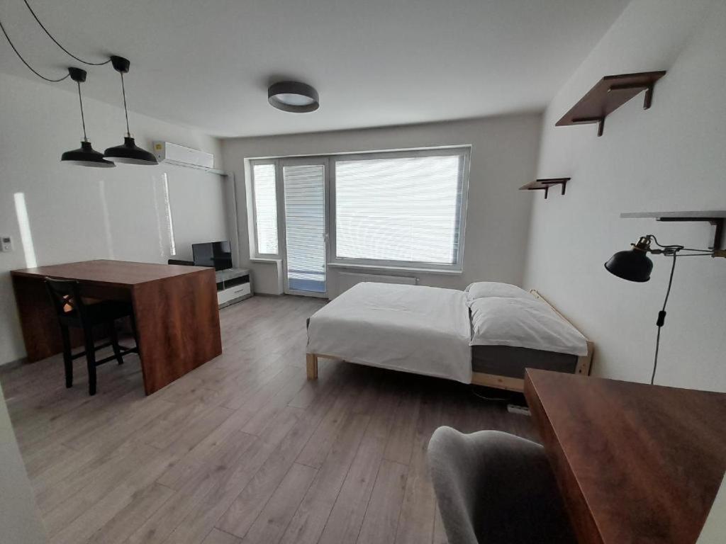 Entrez Radnica Apartamento Košice Exterior foto