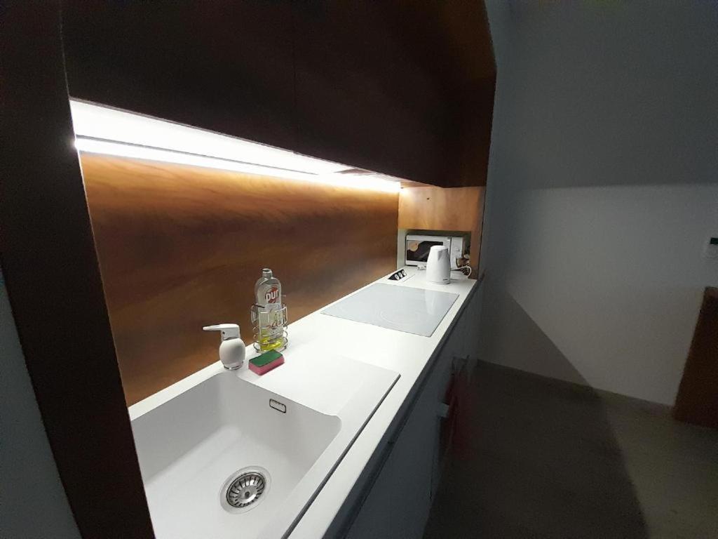 Entrez Radnica Apartamento Košice Exterior foto