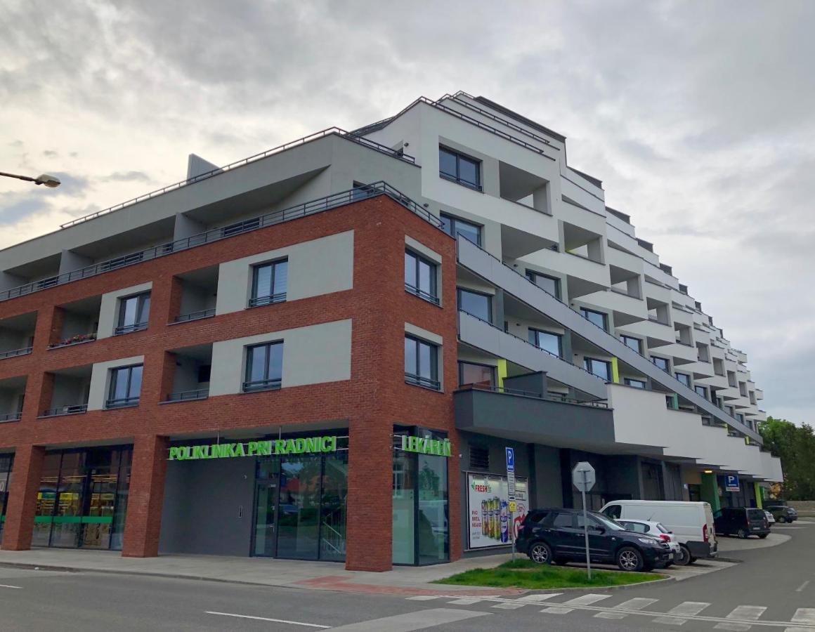 Entrez Radnica Apartamento Košice Exterior foto