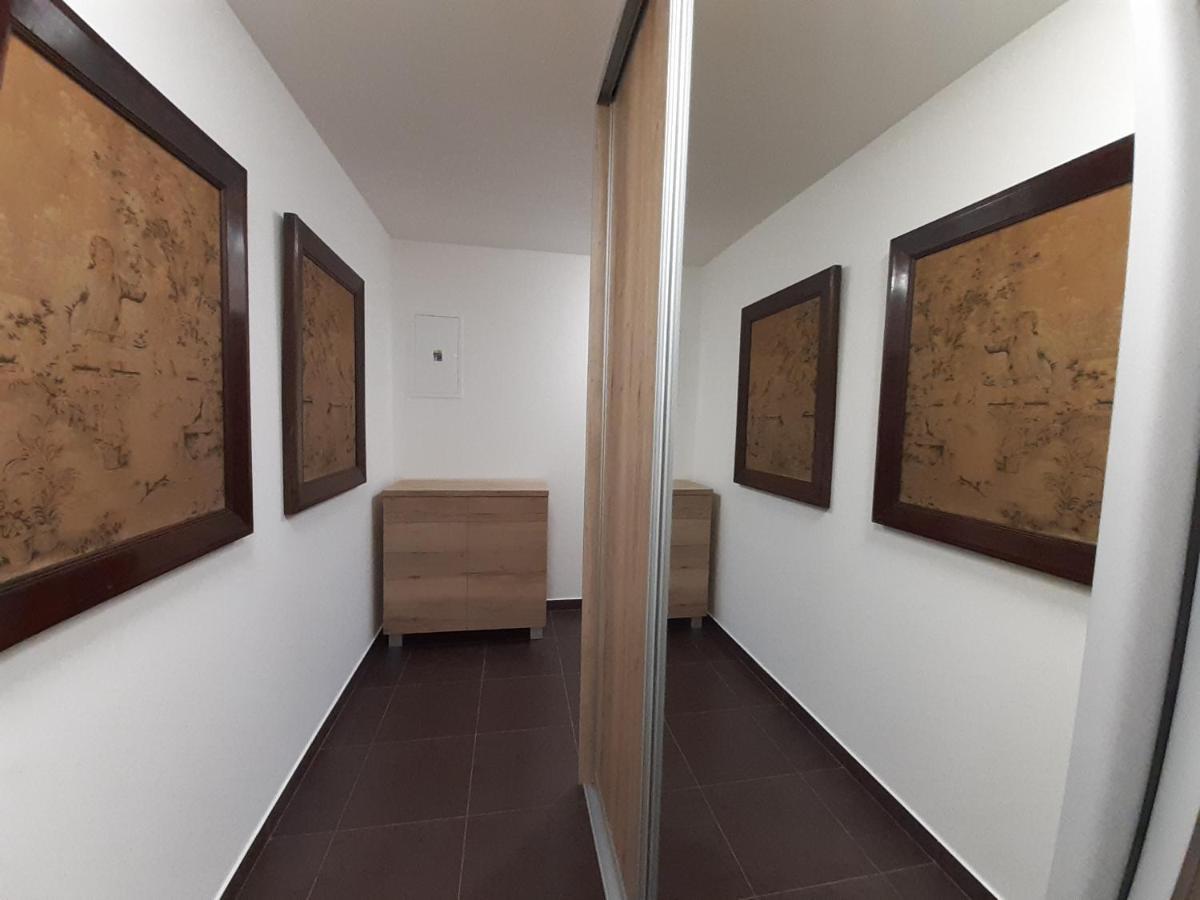 Entrez Radnica Apartamento Košice Exterior foto