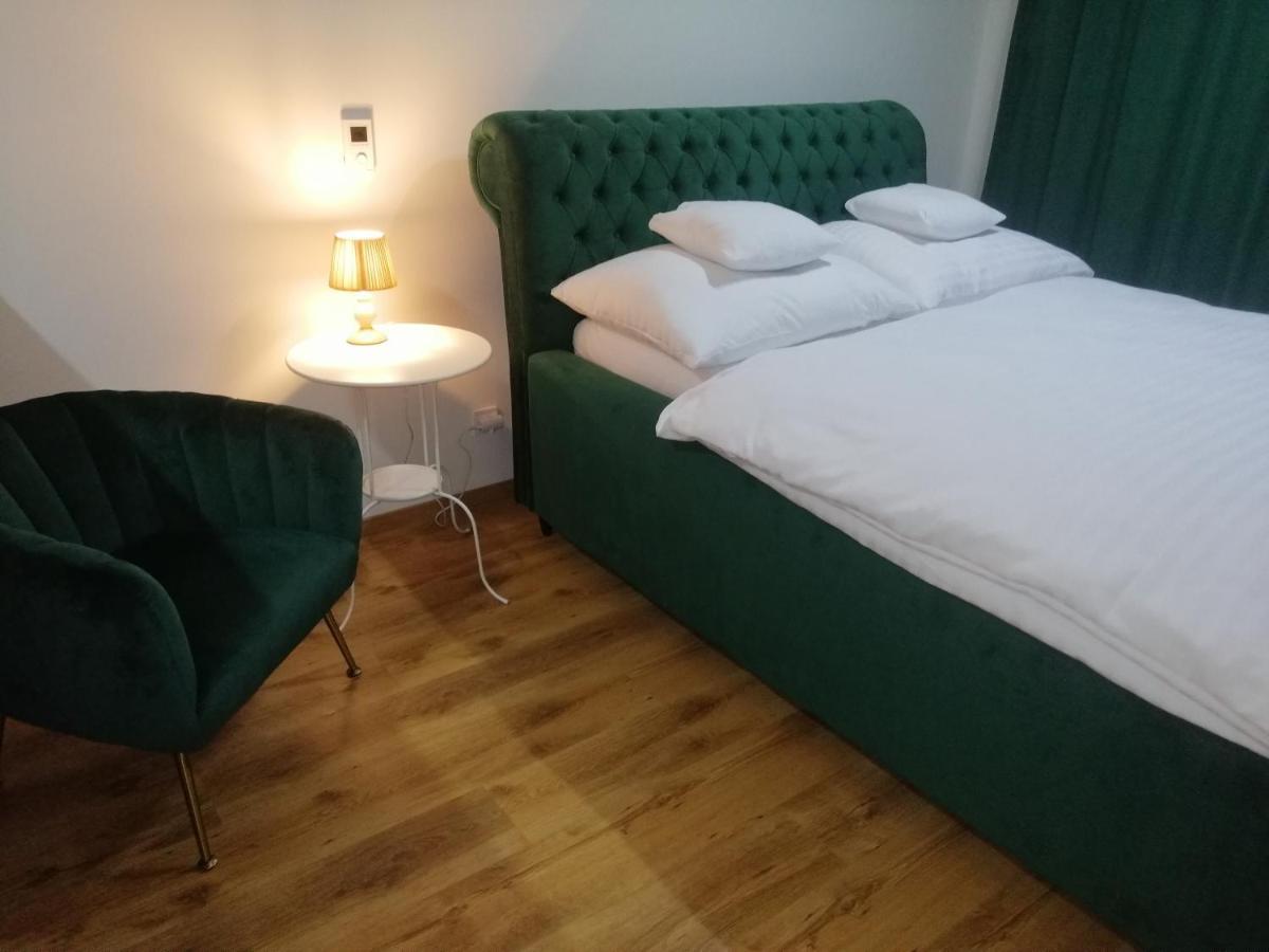 Entrez Radnica Apartamento Košice Exterior foto